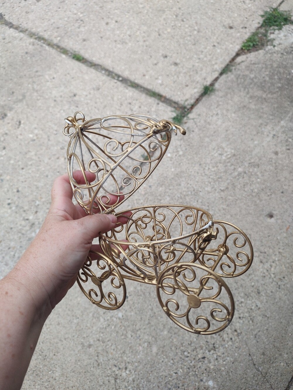 Gold Wire Carriage